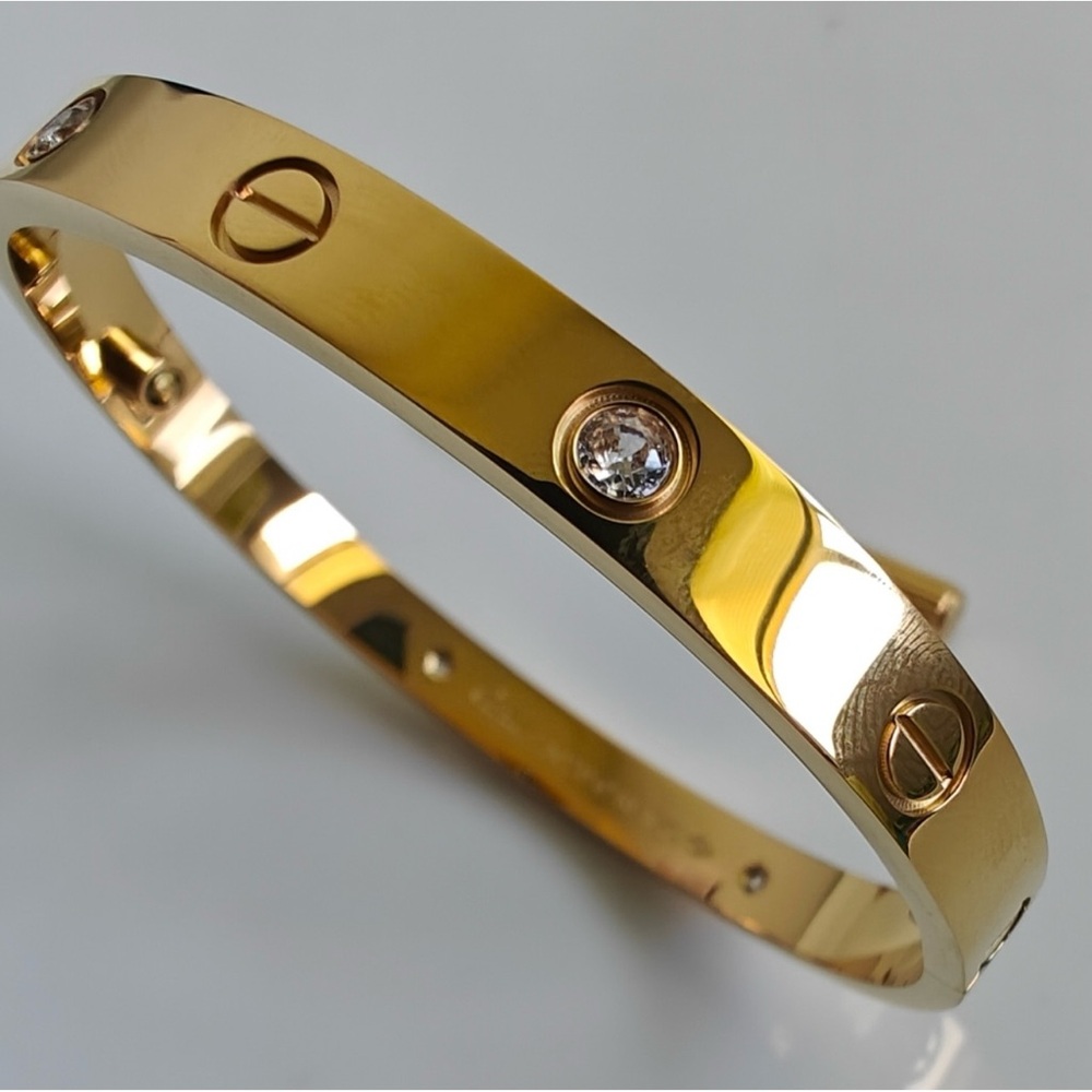 ❤️LOVE bracelet Engraved Bangle with CZ unisex in gold - Picture 2 of 6